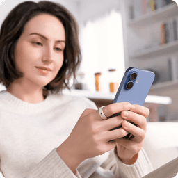 A tender moment, the ring quietly witnesses 