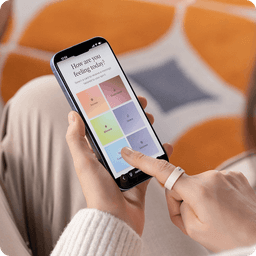 Open the app to choose your feeling, the ring and phone work 